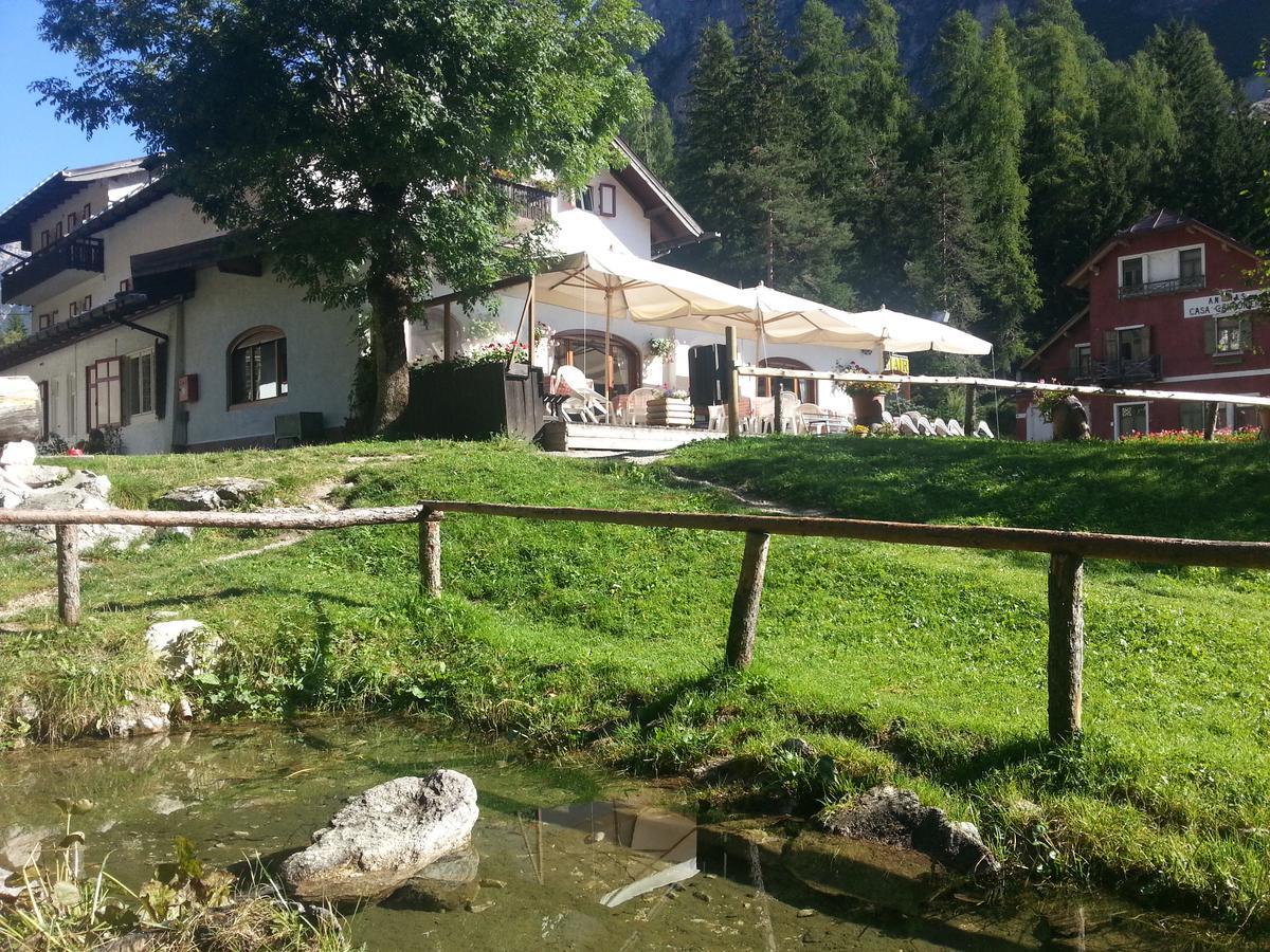 Hotel Fiames Cortina d'Ampezzo Exterior photo